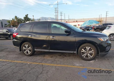 2017 Nissan Pathfinder S z USA, uszkodzony, nr VIN 5N1DR2MNXHC607750